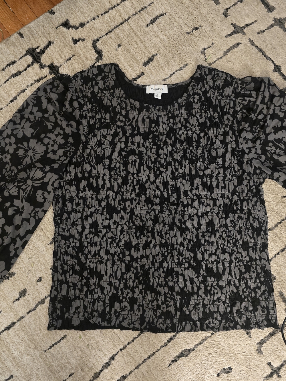 Evereve Black & Gray Floral Smocked Long-Sleeve Top